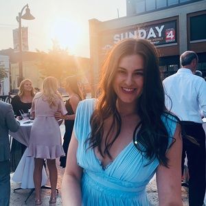 Meet your Posher, Ally